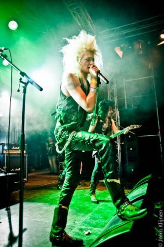 Kissin Dynamite tijdens ParkCity Live, Park Bekkerveld, 23 juni 2012
